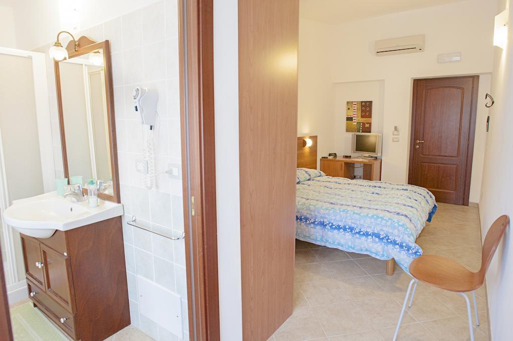 Bonsai B&B Alghero Санта-Мария-ла-Пальма Экстерьер фото